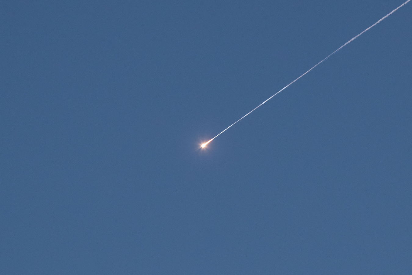 Israel Strikes Iranian Missile Facilities as Conflict Intensifies