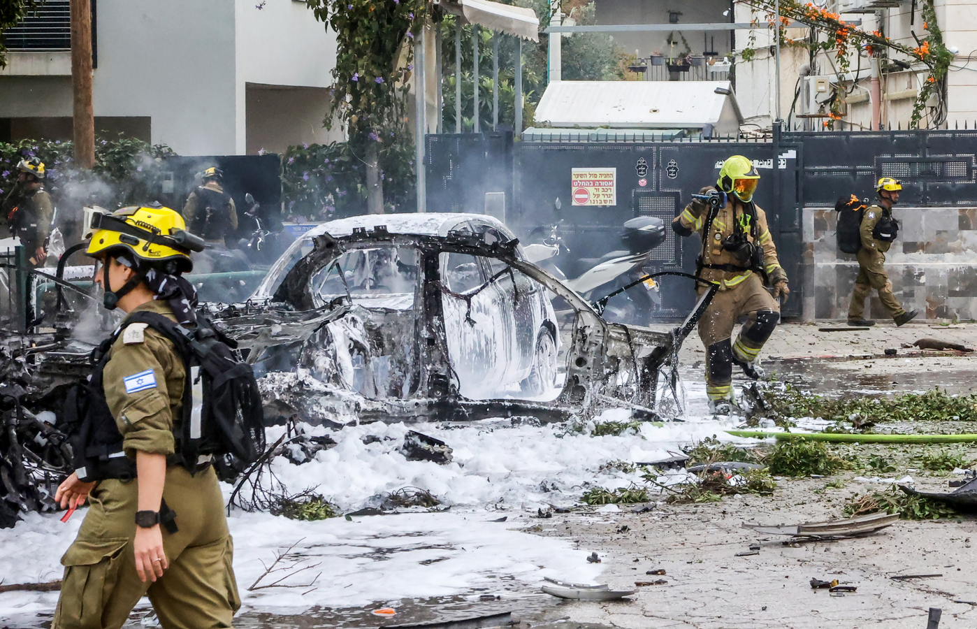 Dimona and Arad Hit: Iran-Israel Tensions Rise.webp Dimona and Arad Hit: Iran-Israel Tensions Rise.webp