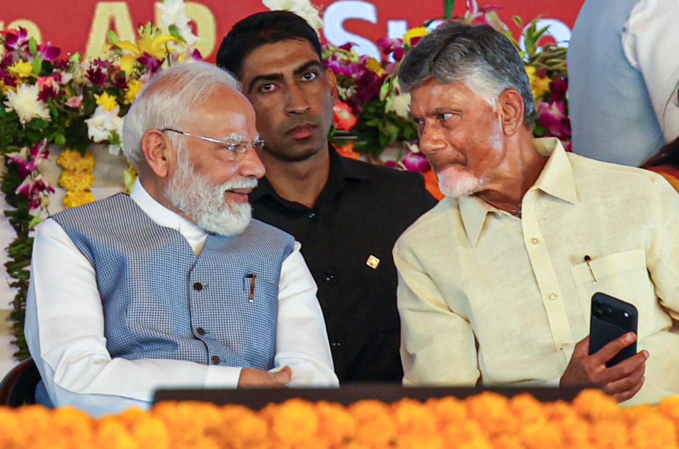 Modi Reaches Milestone as India's Longest-Serving PM.webp