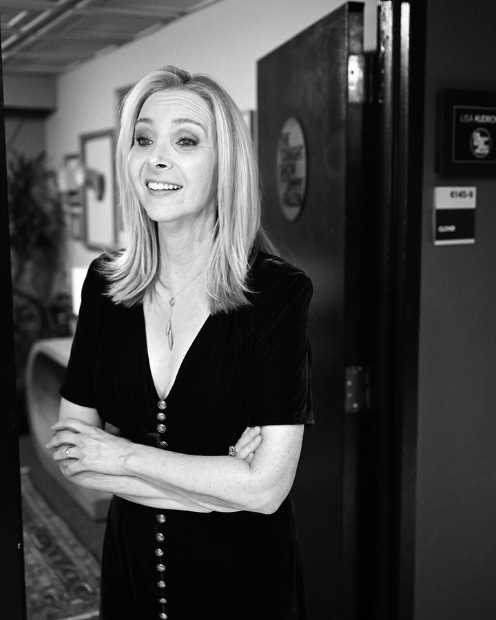 From 'Friends' to 'The Comeback': Kudrow on Nostalgia's Interpretation.webp From 'Friends' to 'The Comeback': Kudrow on Nostalgia's Interpretation.webp