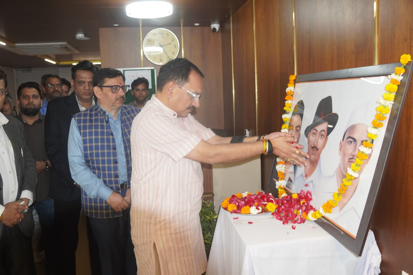 Delhi BJP Pays Tribute to Bhagat Singh, Rajguru, and Sukhdev.webp
