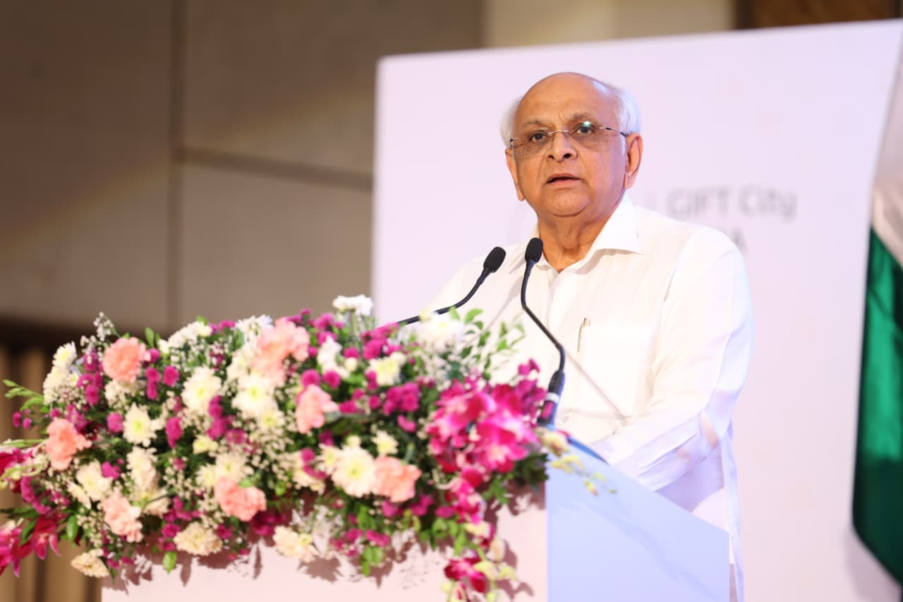 Local Fuel Disruptions in Gujarat Expected to Resolve.webp