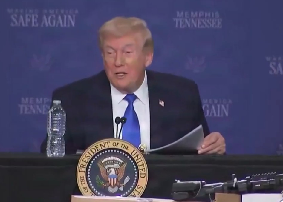 Trump Halts Strikes, Optimistic About Iran Talks.webp