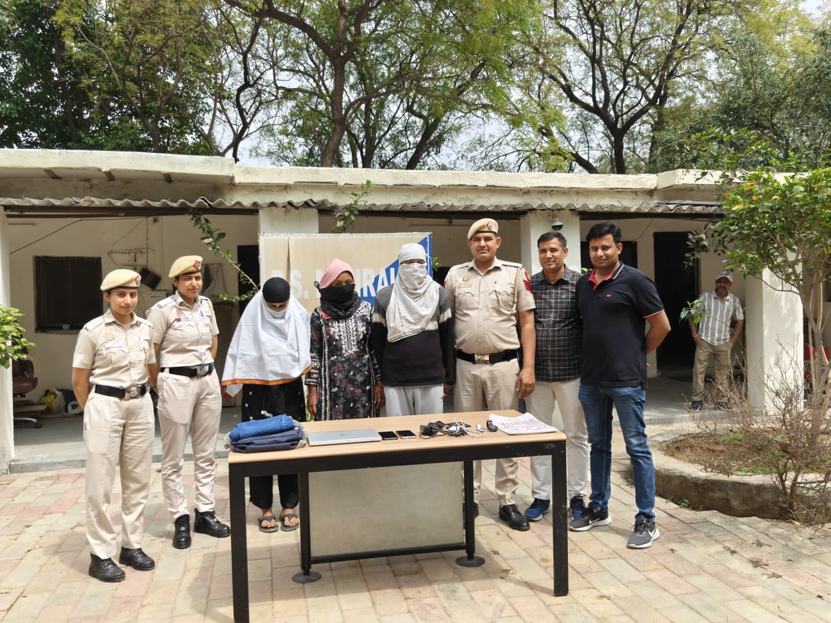 Delhi Police Solve Seven Burglary Cases, Arrest Family Racket.webp