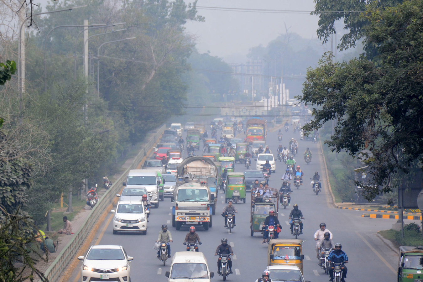 IQAir Report Shows Rising Pollution, Pakistan Leads in 2025.webp