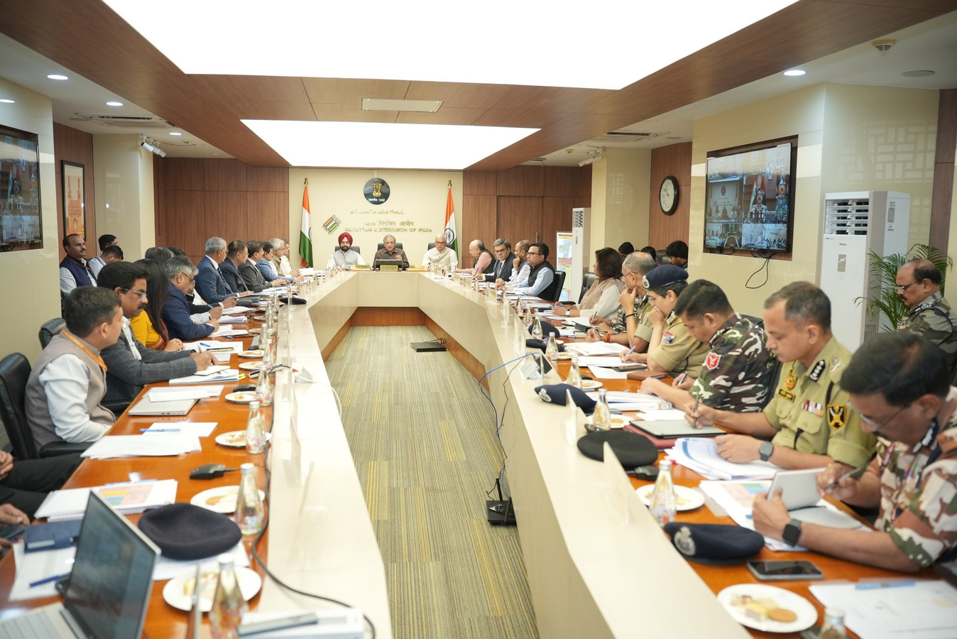 Election Commission Focuses on Inducement Monitoring.webp