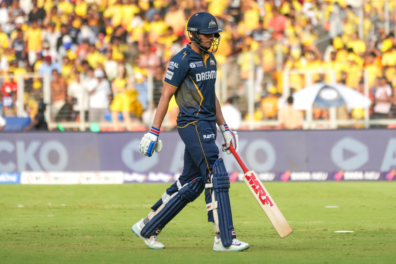 Staying Calm, Seeing Clearly: Titans' Approach to Leadership.webp