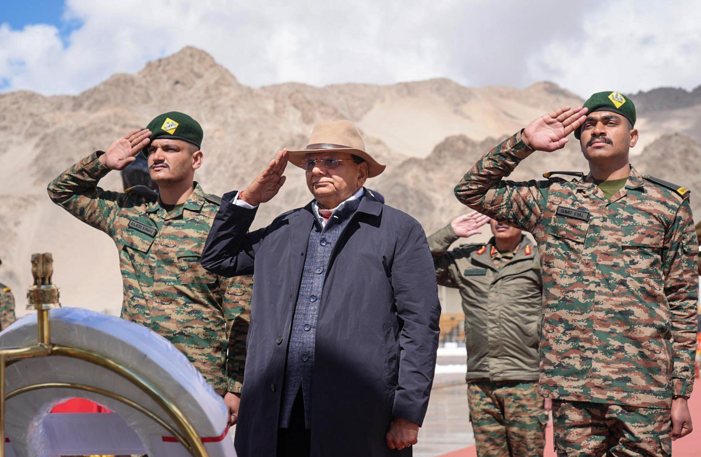 Tribute to Fallen Soldiers at Ladakh's Hall of Fame.webp