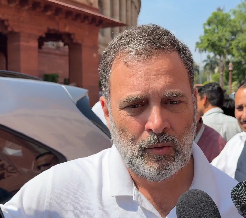 Rahul Gandhi Criticizes Modi's Approach to International Relations.webp