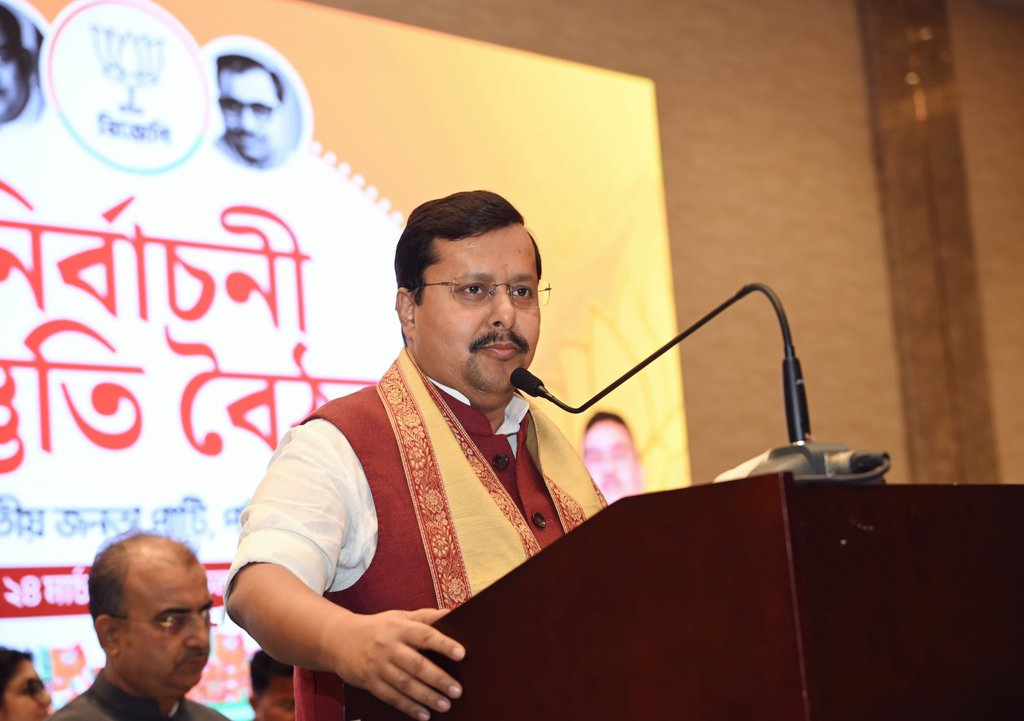 BJP Aims for Victory with Strategic Meetings in West Bengal