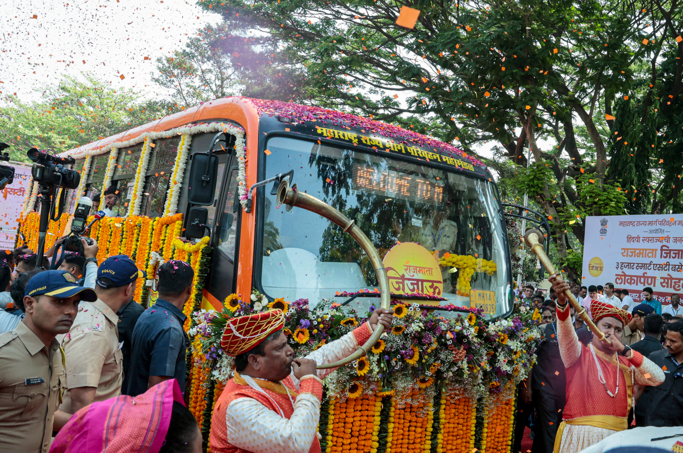 New Buses Aim to Improve Maharashtra Public Transport.webp
