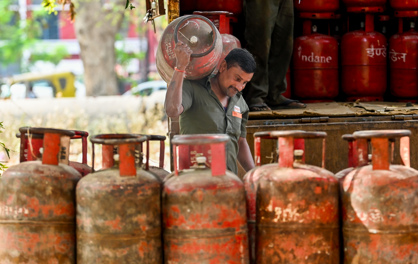 No Changes to LPG Booking Limits, Says Govt