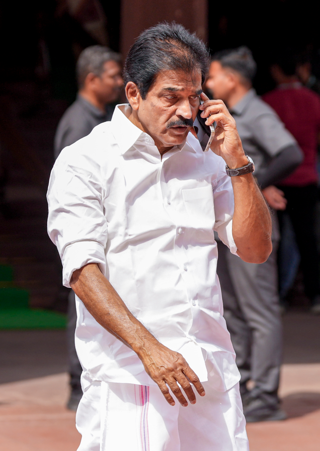 Venugopal: BJP Unlikely in Kerala, UDF Welfare Plans Key to Victory.webp