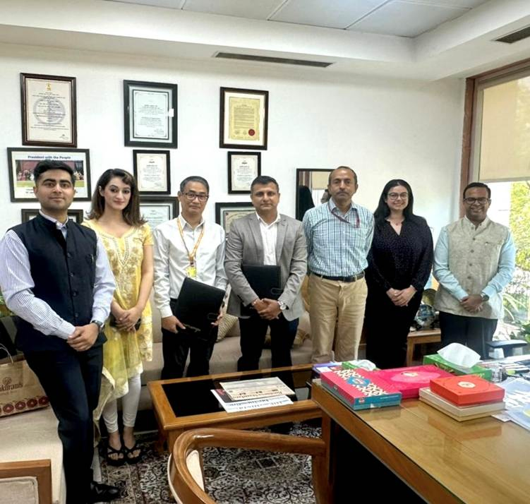 Collaboration Boosts Startup Growth in Digital Entertainment