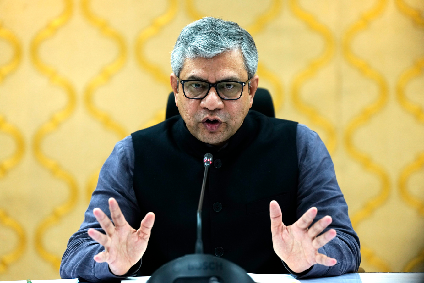 Railway Ministry to Build Underpasses Near Settlements.webp