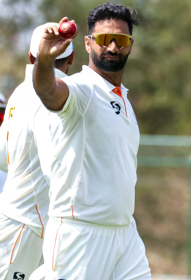 Domestic Success Drives Auqib Nabi's Belief for IPL 2026 Selection.webp