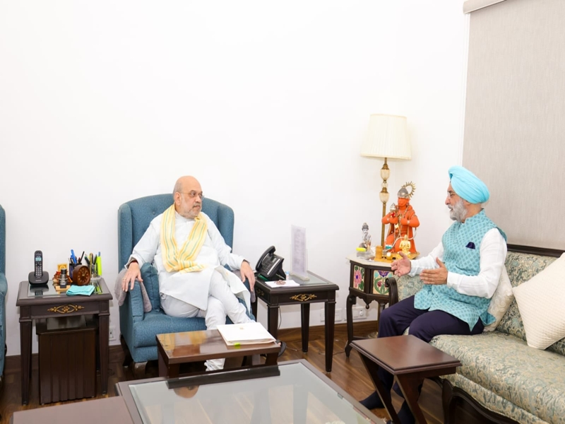 Delhi Development Plans: Shah, L-G, and Experts Collaborate.webp