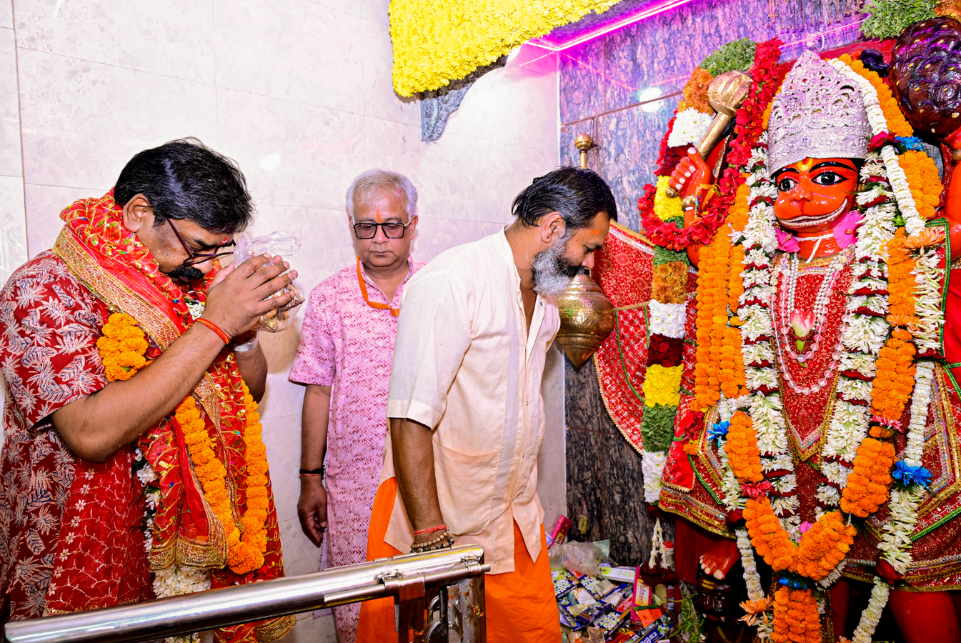 Jharkhand Celebrates Ram Navami with Festive Prayers.webp