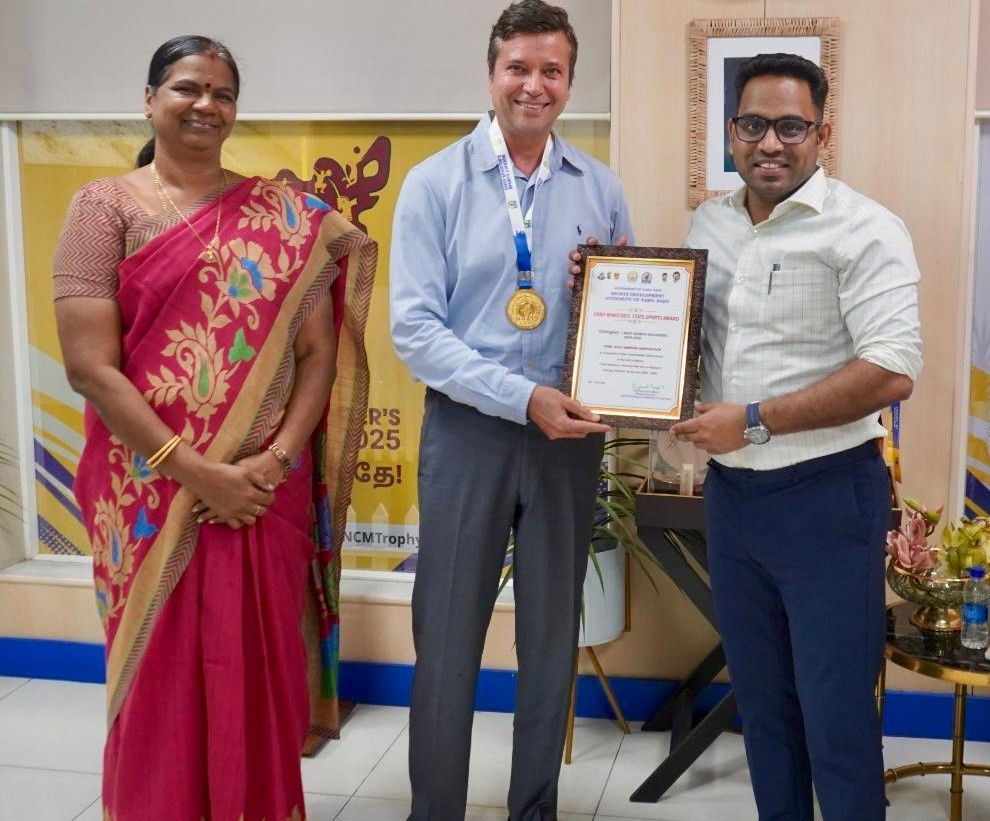 Surfing Growth in Tamil Nadu Celebrated with State Sports Award.webp