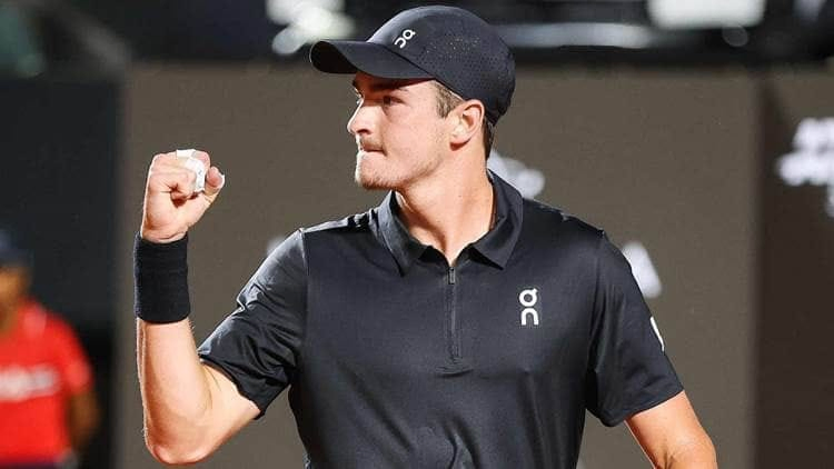 Early Round Highlights: Fonseca's Victory and Berrettini's Win at Rio Open.webp