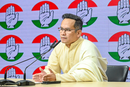 Gaurav Gogoi Criticizes Bhupen Borah's Departure.webp Gaurav Gogoi Criticizes Bhupen Borah's Departure.webp