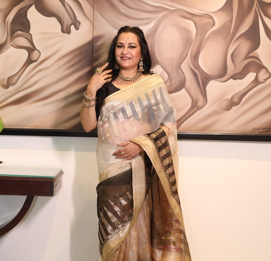 Jaya Prada Pays Tribute to Late Brother on Anniversary.webp