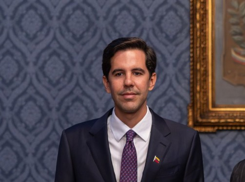 Venezuela Establishes Embassy in Washington.webp