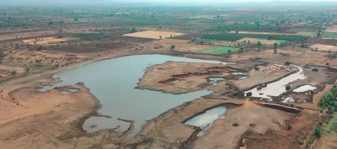 Jal Sanchay Abhiyan: India’s Village-Level Water Initiatives.webp