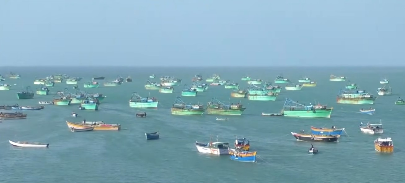 Fishermen's Resilience and Innovation Strengthen India's Economy.webp