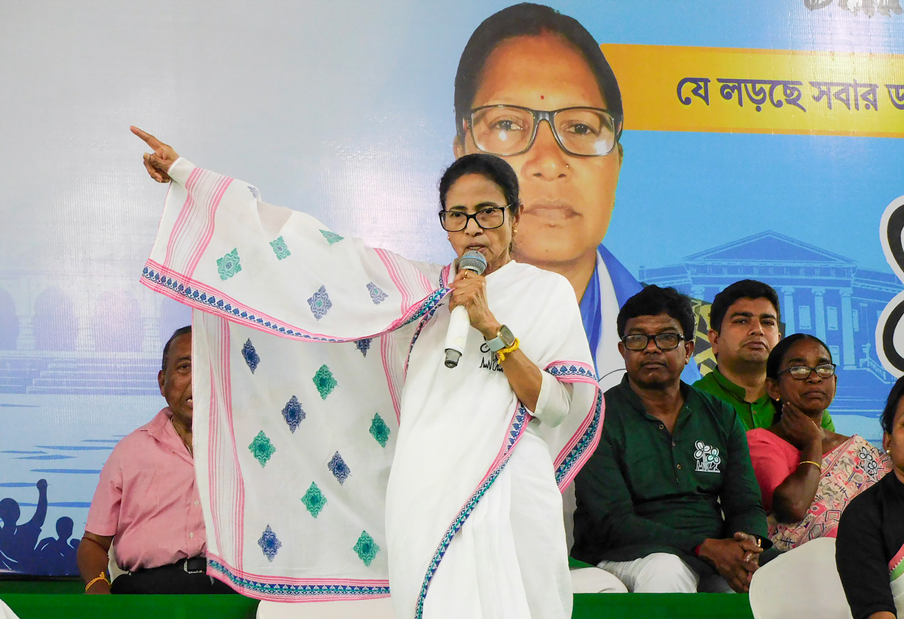 West Bengal Politics: Banerjee Responds to BJP's Criticism.webp