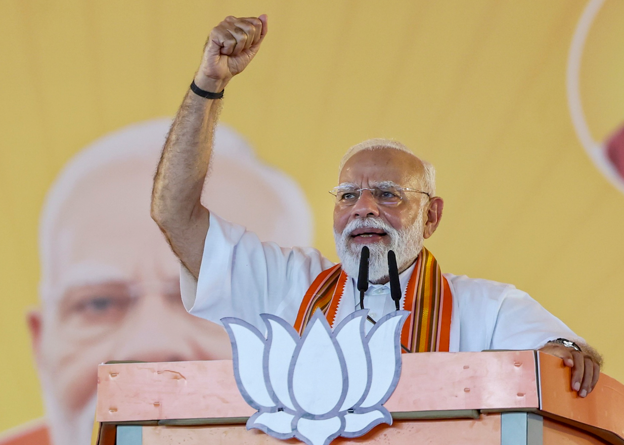 Kerala Election: Modi Accuses LDF and UDF of Exploitation.webp Kerala Election: Modi Accuses LDF and UDF of Exploitation.webp