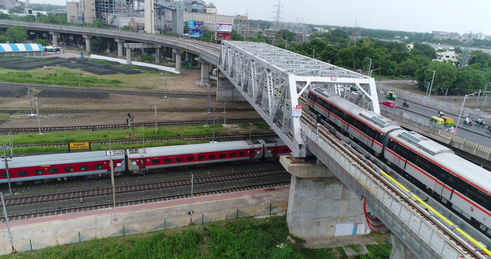 Gujarat Metro Project Milestone: Surat Metro Trial Phase Commences.webp
