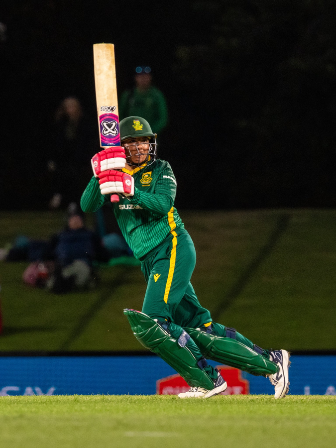 Reyneke: First Woman to Win Debut Player of the Match in Multiple Formats.webp