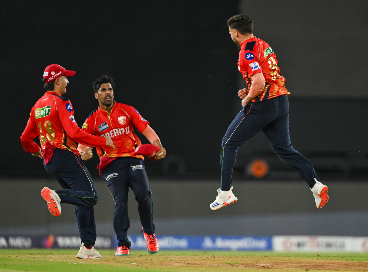 Shubman Gill & Shreyas Iyer Lead Titans vs Kings