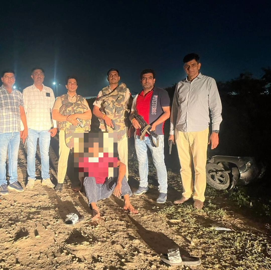 Delhi Police Arrest Two in Dabri Murder Investigation.webp