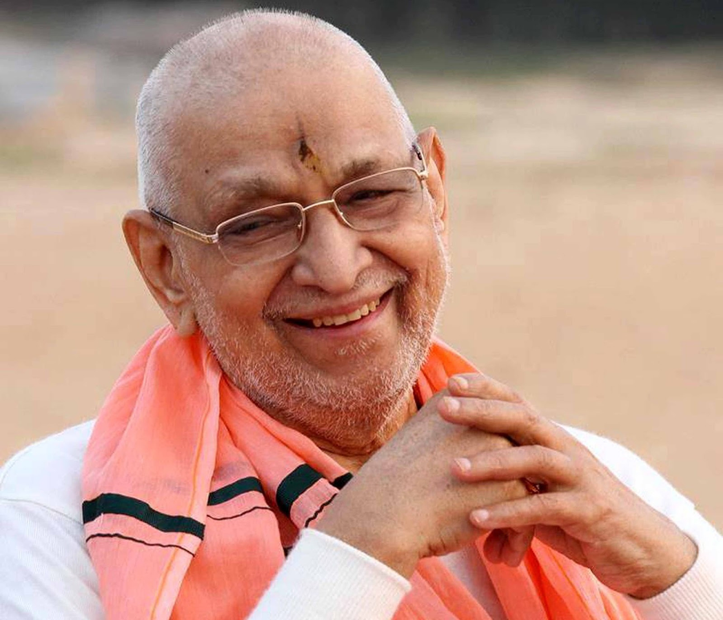 Celebrating a Life of Service and Spirituality: PM Modi Honors Sudhindra Tirtha.webp