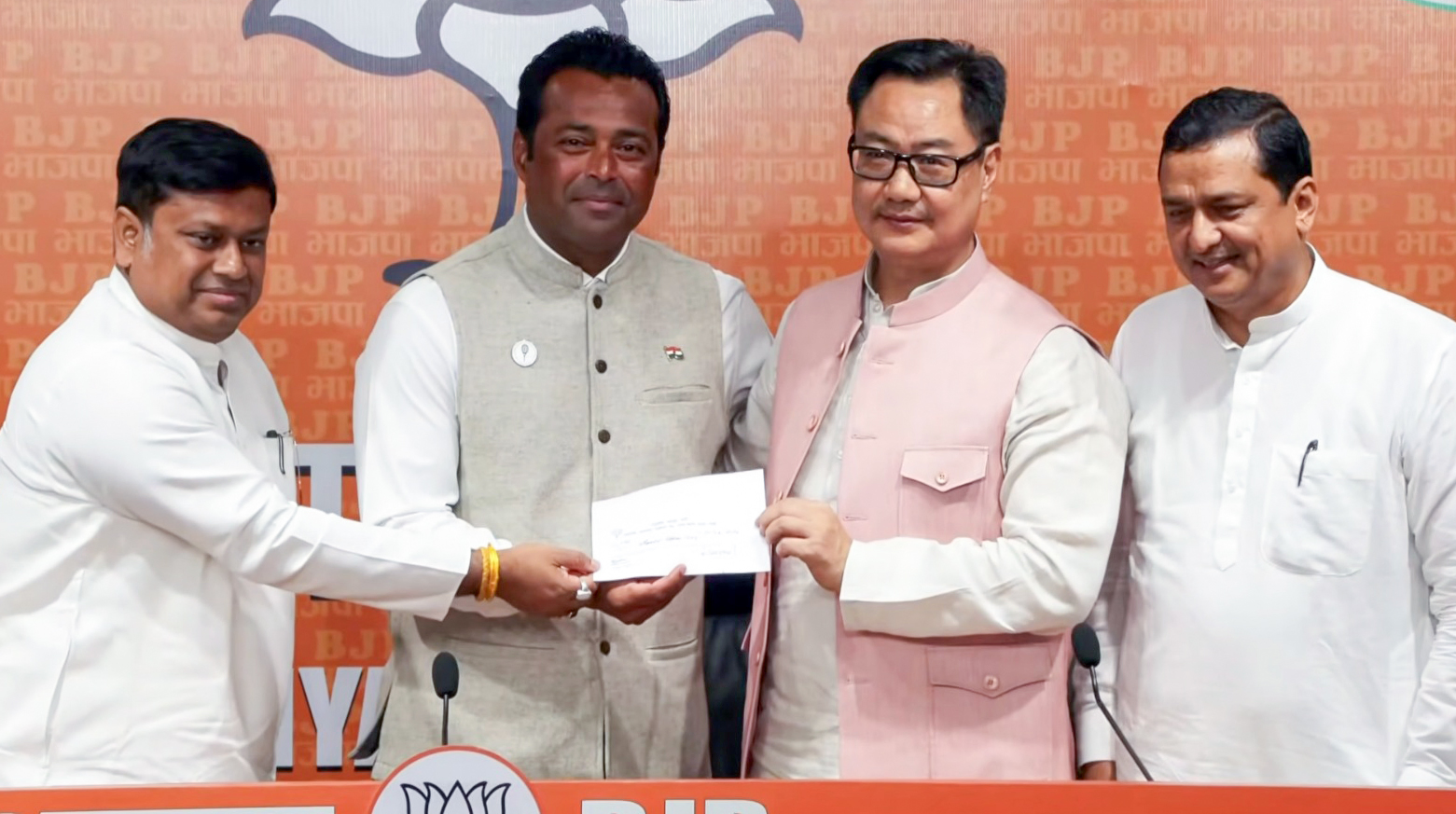 Leander Paes' Political Shift Amidst West Bengal Campaign.webp Leander Paes' Political Shift Amidst West Bengal Campaign.webp