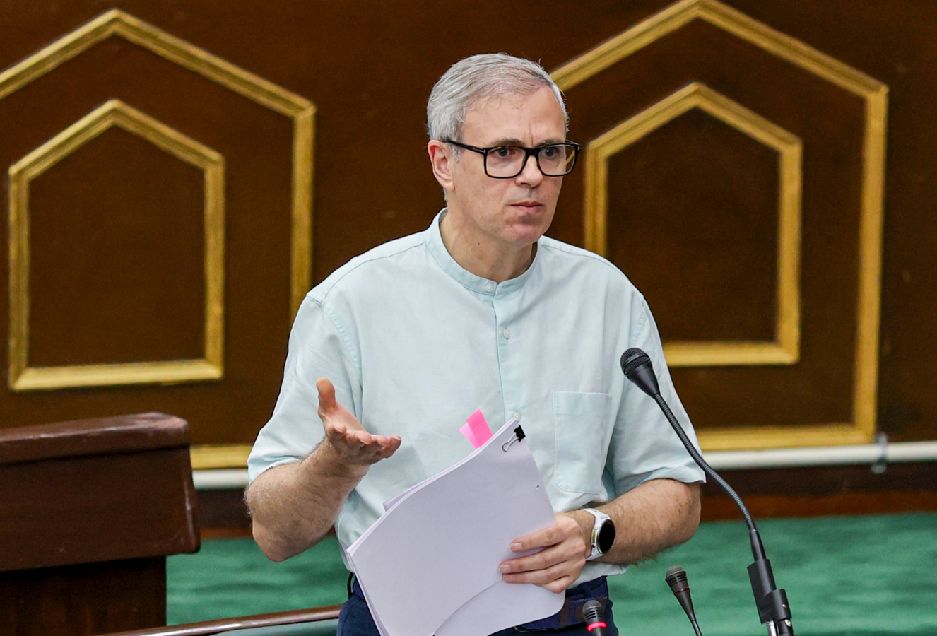 Recruitment Delays Addressed: J&K Aims to Fill 25,000 Posts.webp