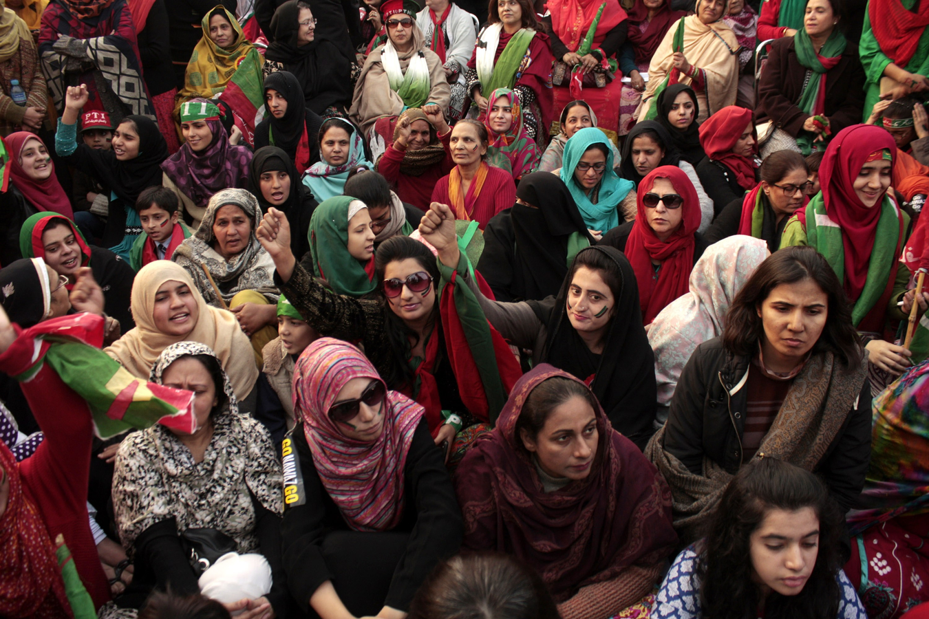 Challenges and Barriers to Justice for Women in Pakistan's Police.webp