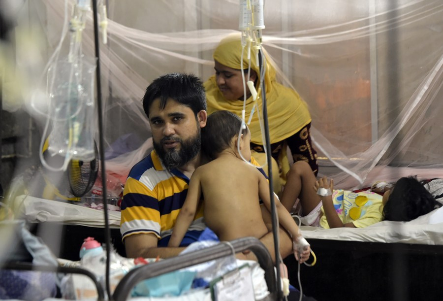 Vaccine Delays Fuel Measles Outbreak in Bangladesh.webp