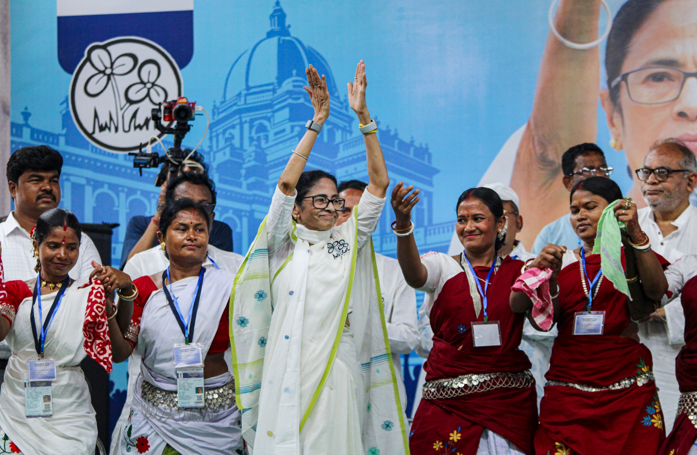 Mamata Banerjee Warns TMC Nominees of Nomination Rejection.webp