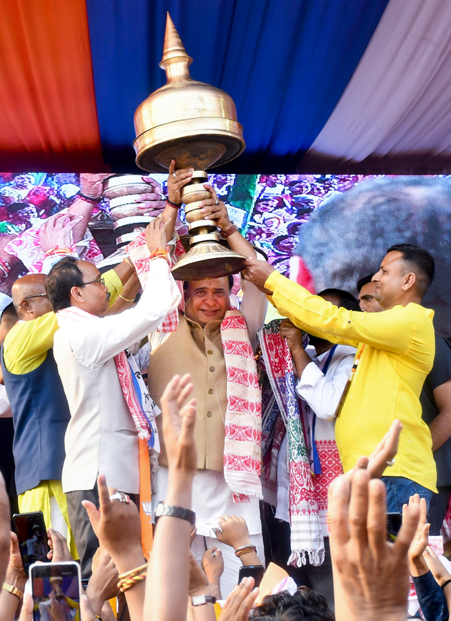 Orunodoi Scheme Expanded: Two Women Per Family Now Eligible.webp