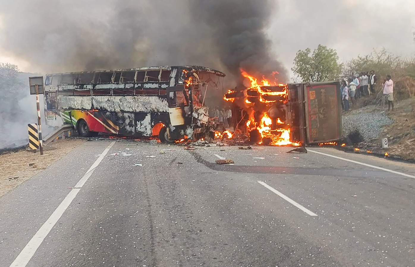Bus Fire Investigation Reveals Driver’s License Issue.webp