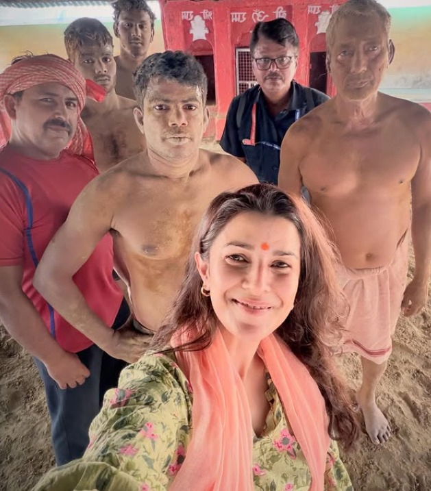 Nimrat Kaur Shares 'Invaluable' Kashi Visit on Hanuman Jayanti.webp