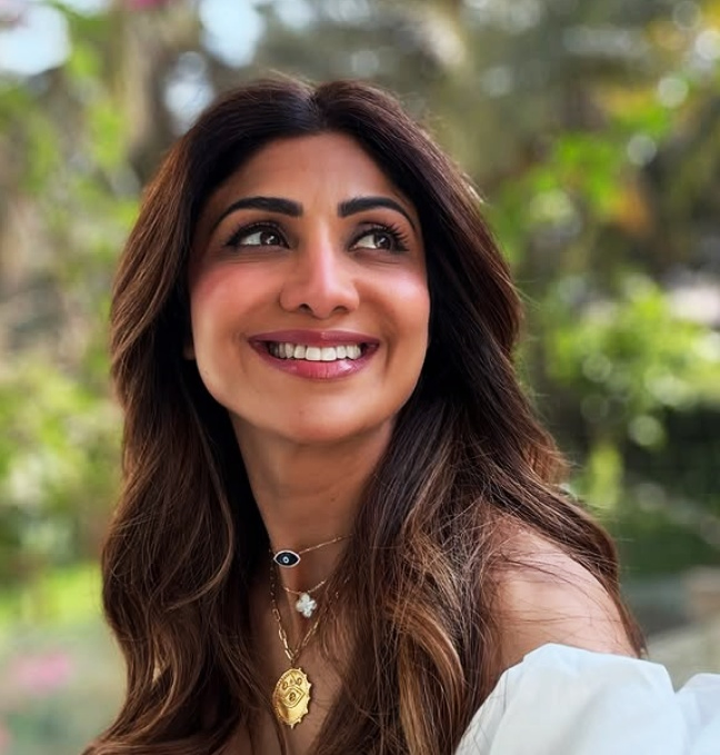 Nostalgia Trip: Shilpa Shetty Shares 90s Clips.webp