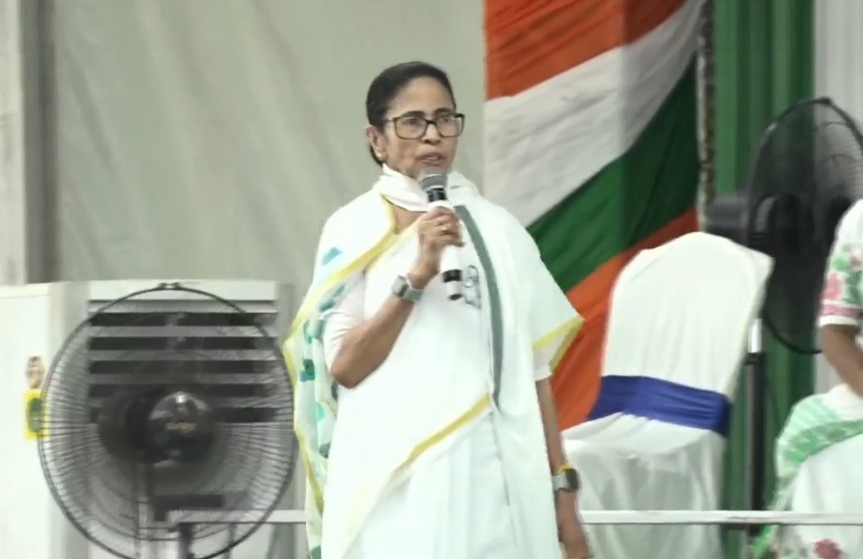 Kaliachak Incident: Mamata Banerjee Alleges Political Interference.webp