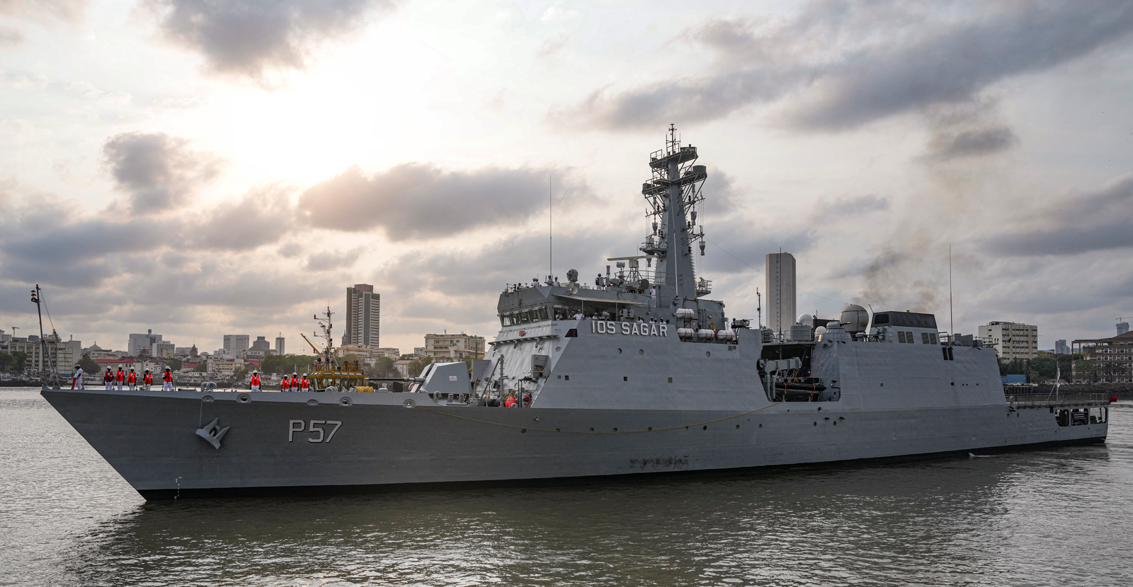 Navy Chief Highlights Economic Impact of Strait of Hormuz Crisis