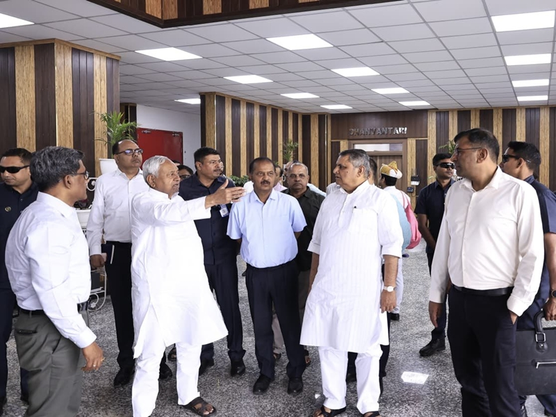 Chief Minister Orders Accelerated Completion of Patna Projects