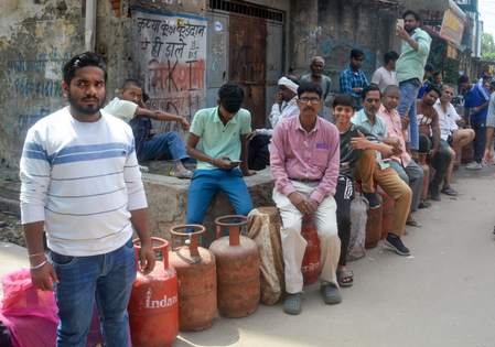 Uttar Pradesh Government Takes Action Against Petrol and Gas Black Market.webp