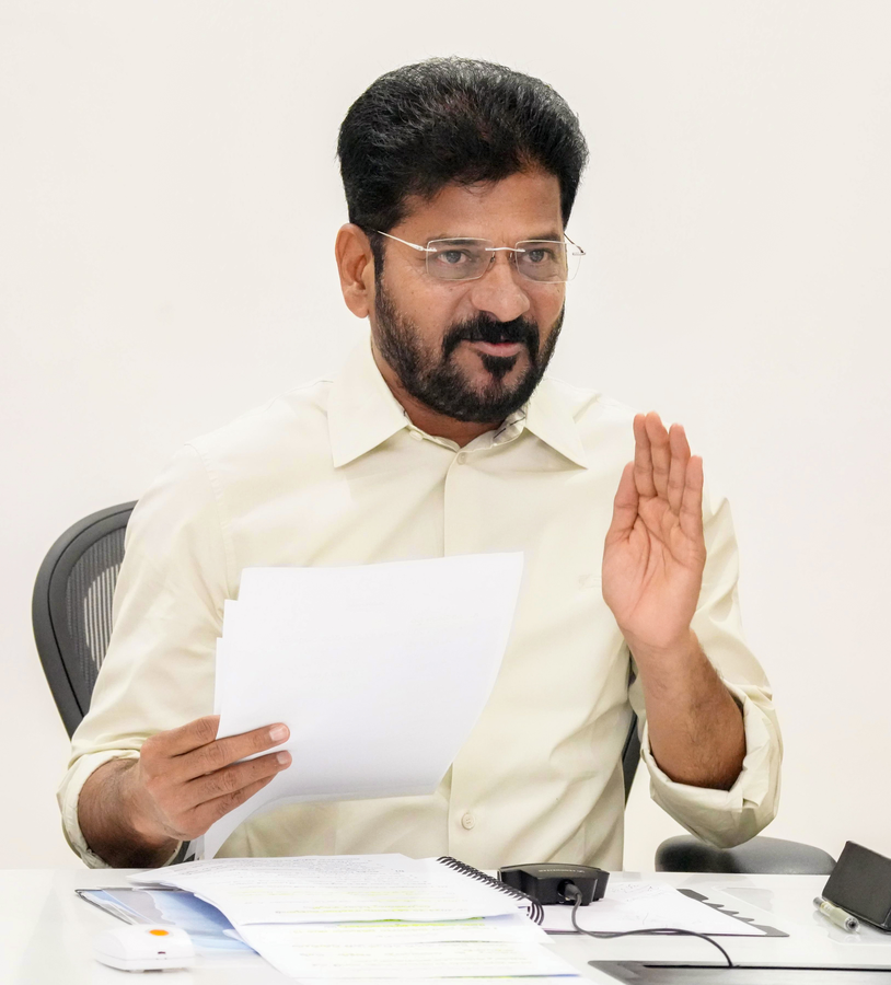 Group I Aspirants Receive Relief as SC Backs Telangana Recruitment Process.webp